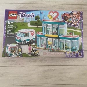 Lego Friends Heartlake City Hospital set
